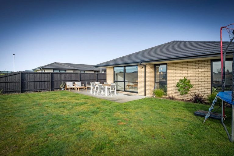 Photo of property in 3 Andesite Drive, Rolleston, 7614