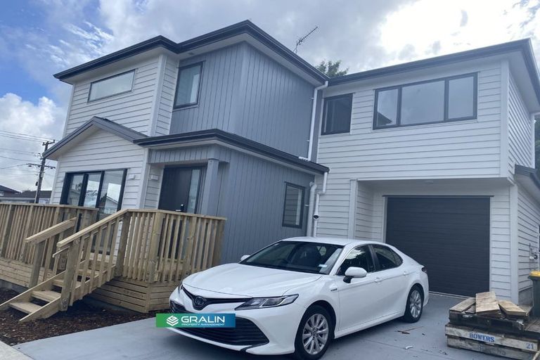 Photo of property in 9a Edwards Avenue, Henderson, Auckland, 0610