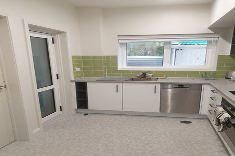 Photo of property in Fountain Court, 48u9 Oriental Parade, Oriental Bay, Wellington, 6011
