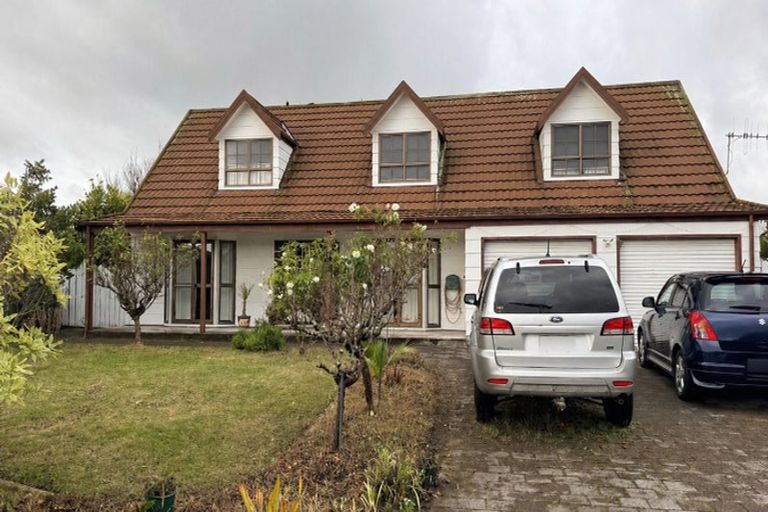 Photo of property in 13 Cardiff Place, Tamatea, Napier, 4112