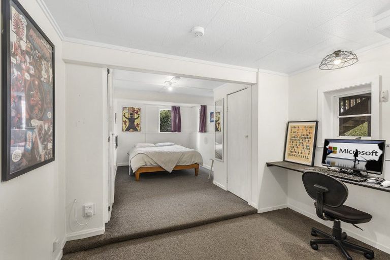 Photo of property in 16 Charlotte Avenue, Brooklyn, Wellington, 6021