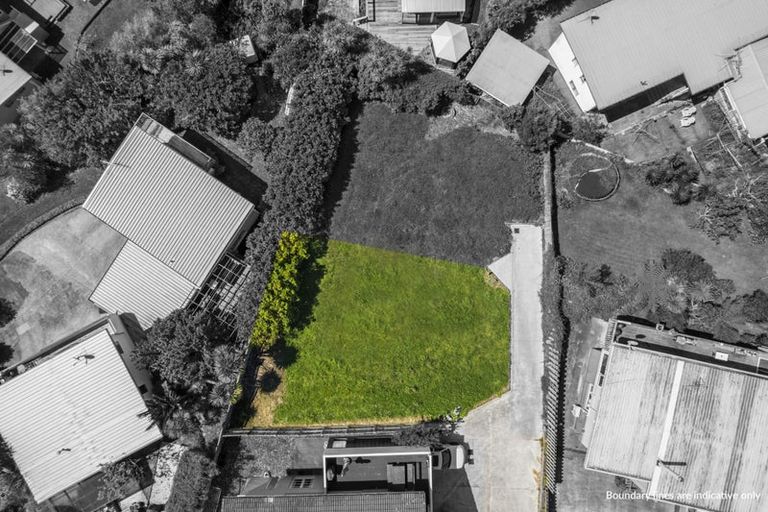 Photo of property in 15b Speedy Crescent, Hillcrest, Auckland, 0627