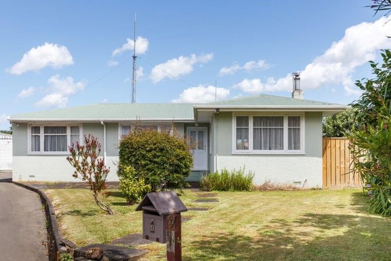 Photo of property in 9 Greenock Place, Awapuni, Palmerston North, 4412