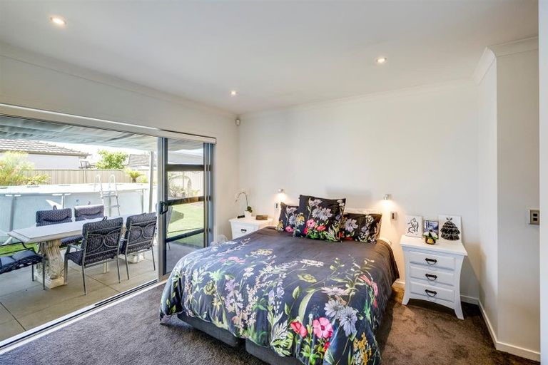Photo of property in 21 Tasman Drive, Poraiti, Napier, 4112