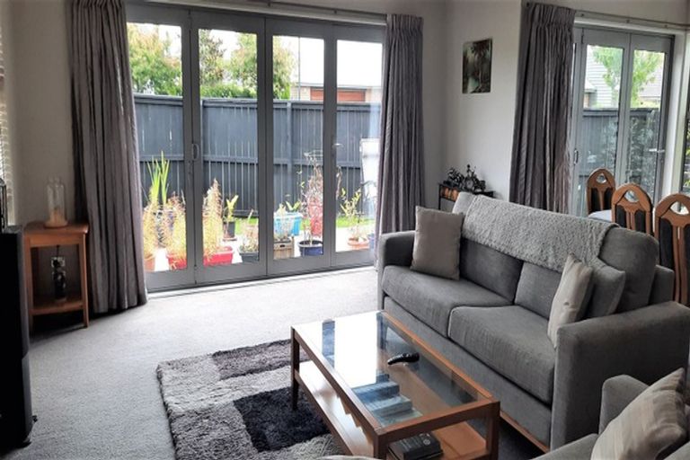 Photo of property in 2 Millpark Place, Northwood, Christchurch, 8051