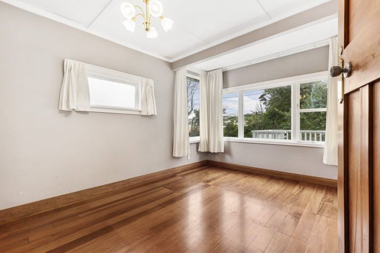 Photo of property in 12 Darlington Terrace, Miramar, Wellington, 6022