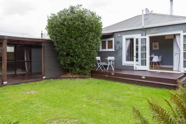 Photo of property in 104 Forfar Street, St Albans, Christchurch, 8014