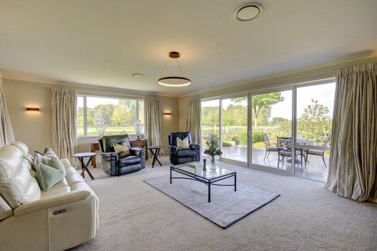 Photo of property in 10 Burntwood Lane, Pegasus, 7612