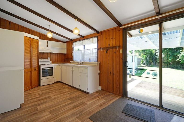 Photo of property in 18 Fairdale Avenue, Red Hill, Papakura, 2110