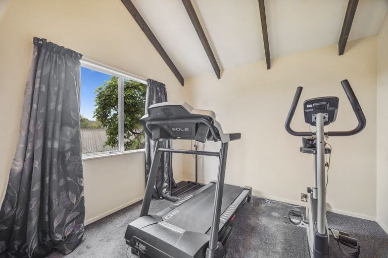 Photo of property in 18 Hilden Place, Hilltop, Taupo, 3330