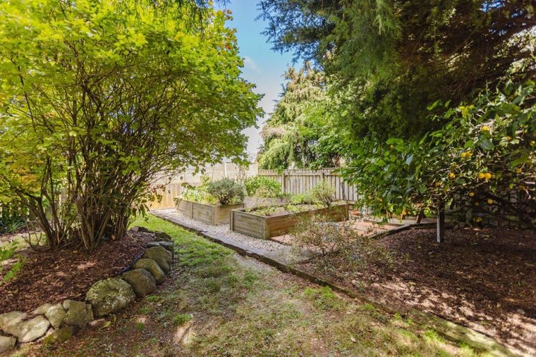 Photo of property in 43 Hospital Street, Dannevirke, 4930