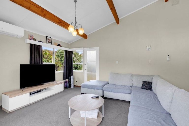 Photo of property in 15 Dermont Street, Bader, Hamilton, 3206