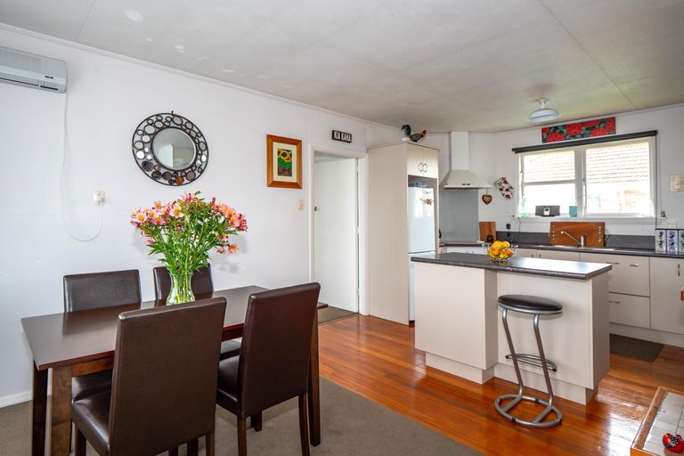 Photo of property in 39 Main Road, Pleasant Point, 7903