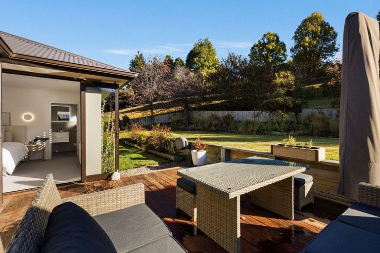 Photo of property in 28 Quill Street, Lake Hayes, Queenstown, 9304