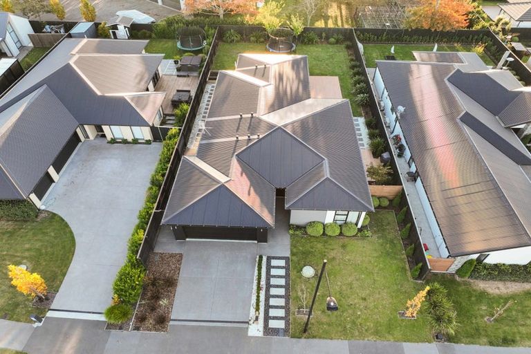 Photo of property in 13 Whitburn Avenue, Halswell, Christchurch, 8025