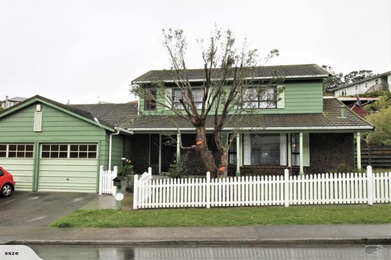 Photo of property in 23 Cortina Avenue, Johnsonville, Wellington, 6037