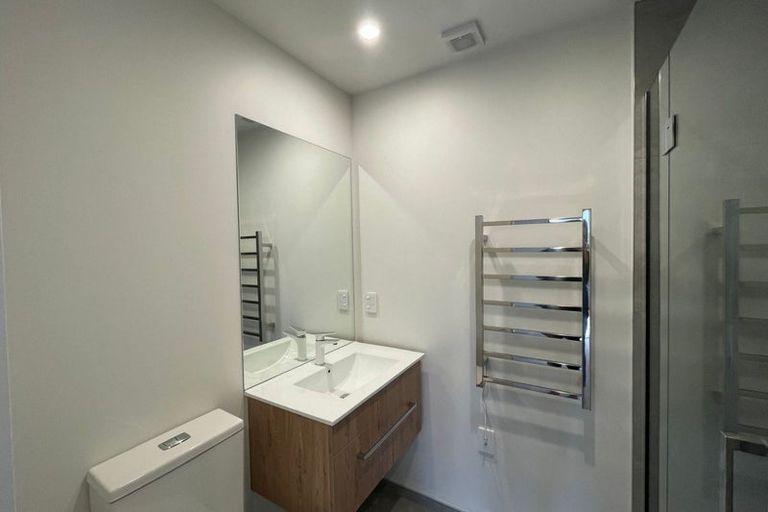 Photo of property in 1/5 Ward Street, Addington, Christchurch, 8024