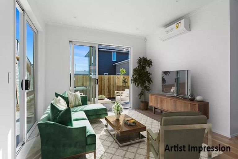 Photo of property in 15 Taikura Avenue, Red Beach, 0932