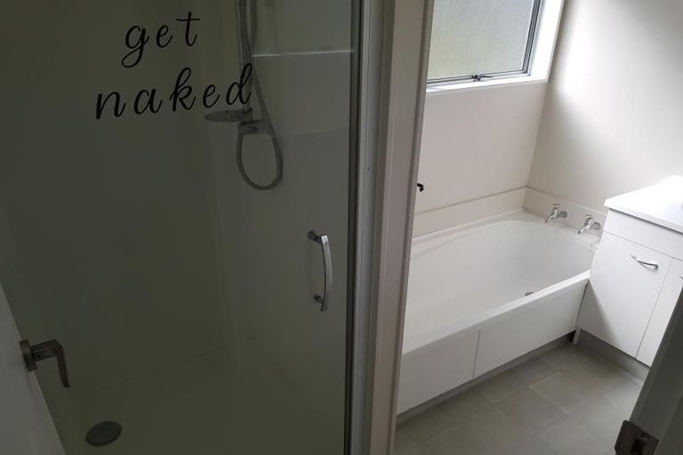 Photo of property in 129 Awaroa Road, Helensville, 0800