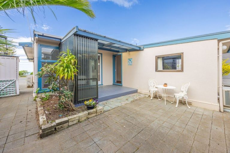 Photo of property in 11 Ferguson Avenue, Westshore, Napier, 4110