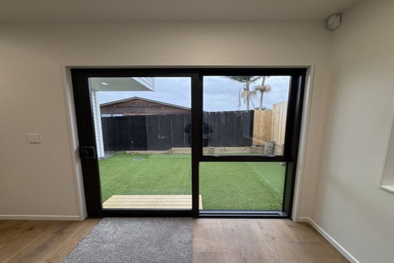 Photo of property in 12 Mcquarrie Avenue, Wattle Downs, Auckland, 2103