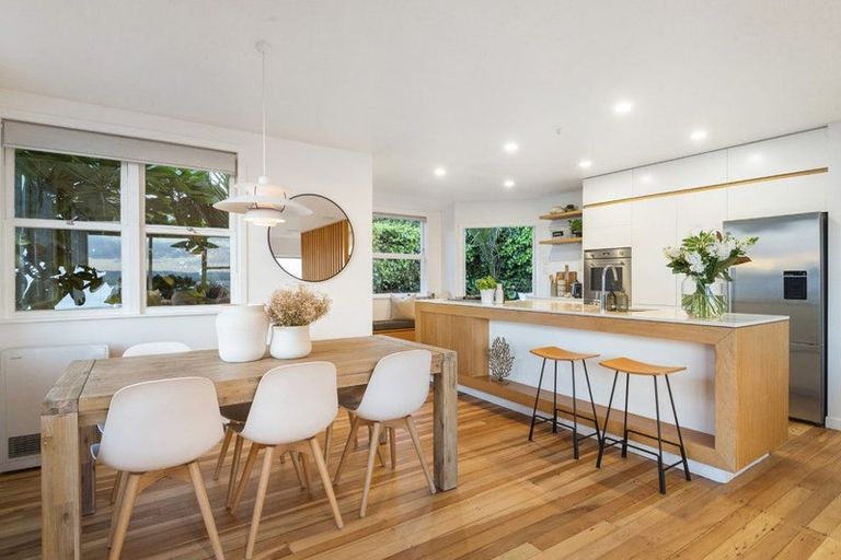 Photo of property in 1/106 Island Bay Road, Beach Haven, Auckland, 0626