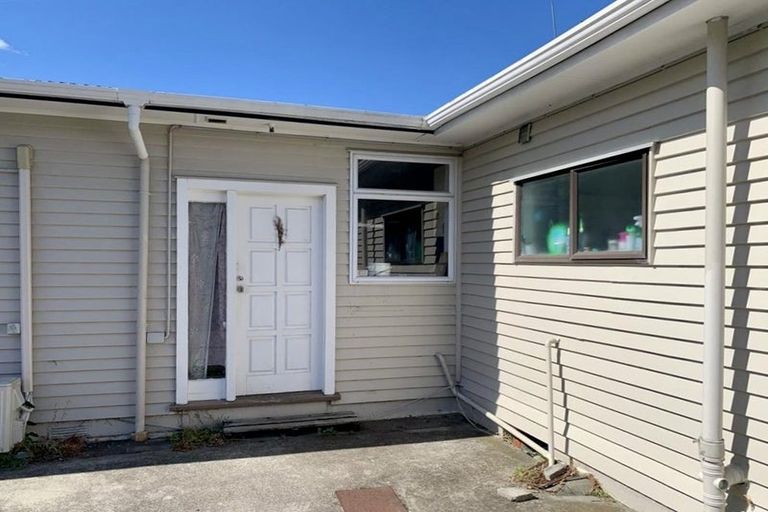 Photo of property in 1/16 Kenderdine Road, Papatoetoe, Auckland, 2025