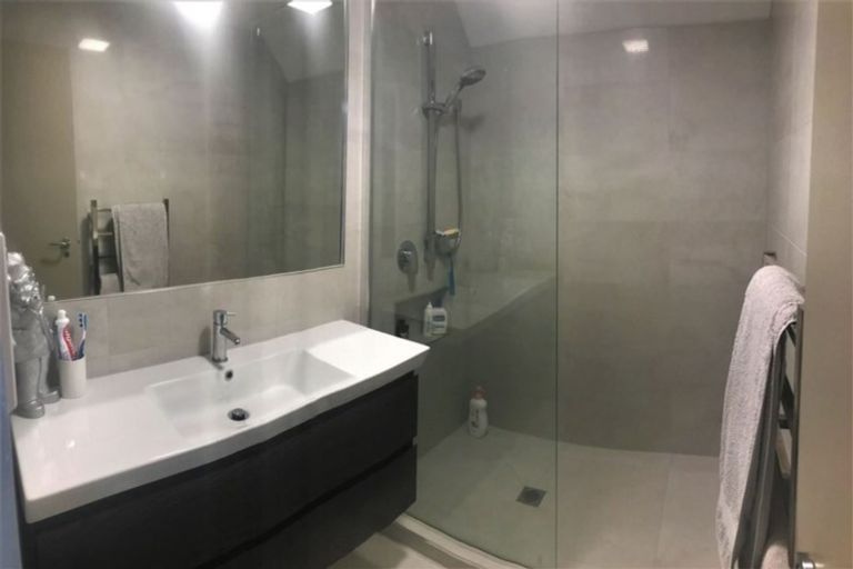 Photo of property in 106 Winchester Street, Levin, 5510