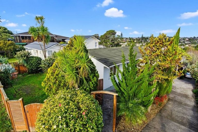 Photo of property in 1/46 Hastings Road, Mairangi Bay, Auckland, 0630