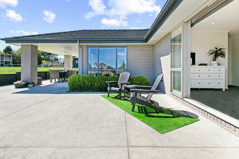 Photo of property in 9 Fitzgerald Road, Drury, 2113