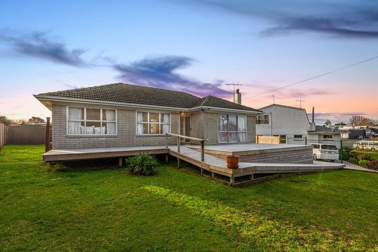 Photo of property in 3 William Avenue, Manurewa, Auckland, 2102