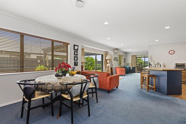 Photo of property in 17 Duggan Drive, Owhata, Rotorua, 3010