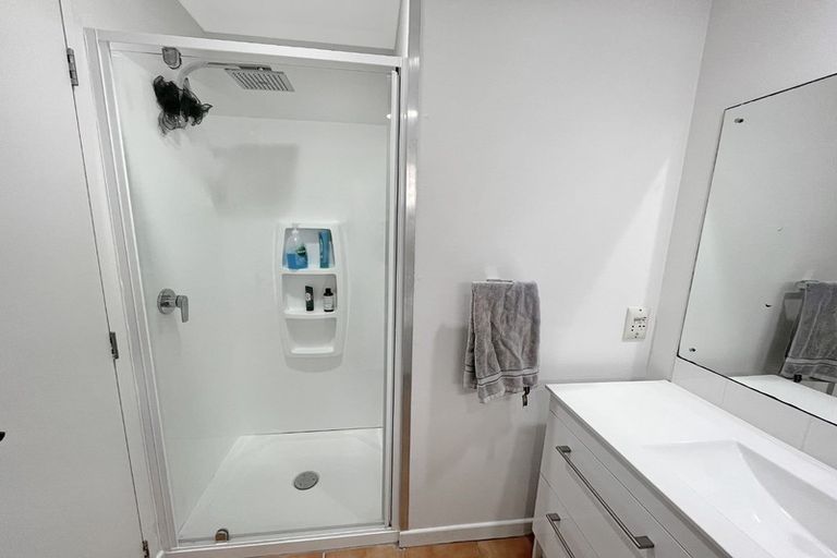 Photo of property in 1 Rakino Place, Awapuni, Palmerston North, 4412