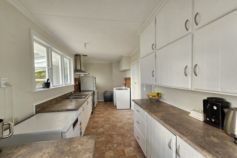 Photo of property in 11 Morrison Grove, Stokes Valley, Lower Hutt, 5019