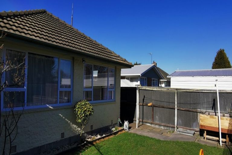 Photo of property in 33 Blankney Street, Hornby, Christchurch, 8042