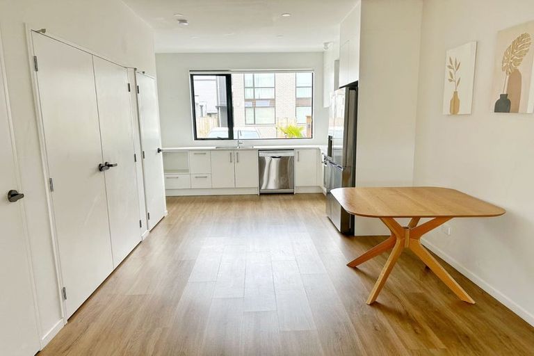 Photo of property in 13 Landing Path Drive, Hobsonville, Auckland, 0616