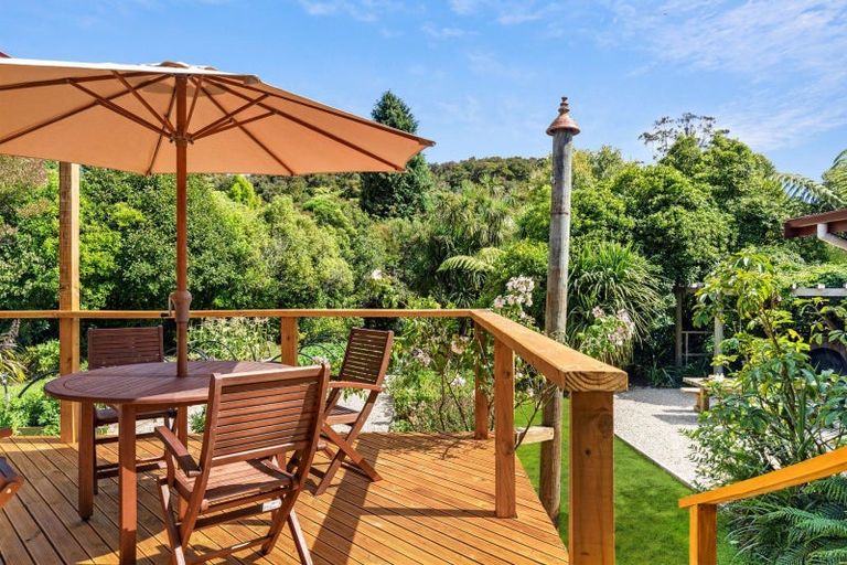 Photo of property in 15 Tukurua Road, Parapara, Takaka, 7182