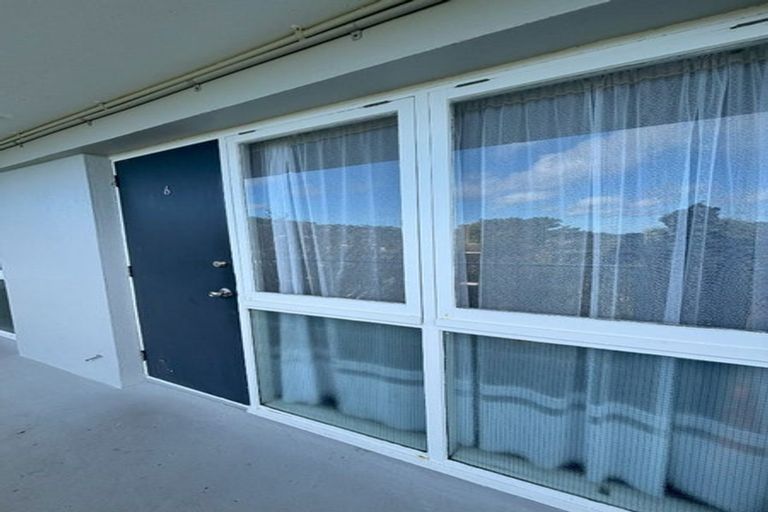 Photo of property in 25 Finnimore Terrace, Vogeltown, Wellington, 6021