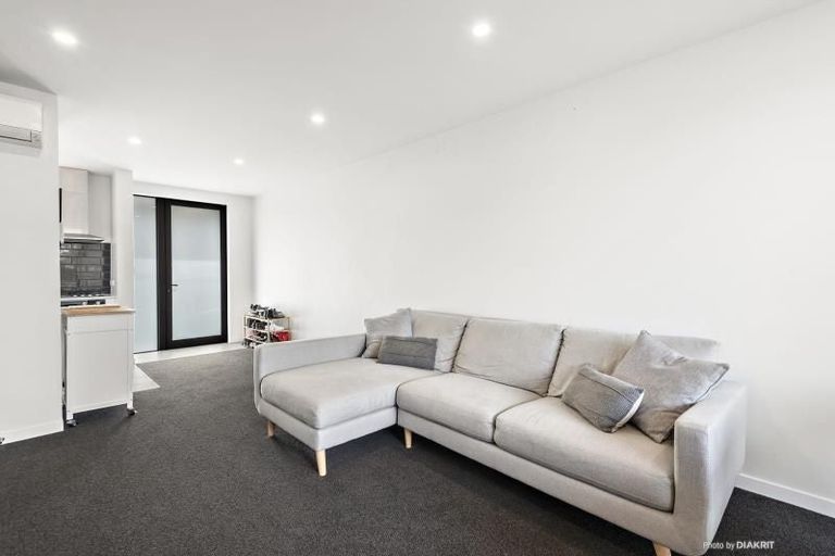 Photo of property in 74u3 Derwent Street, Island Bay, Wellington, 6023