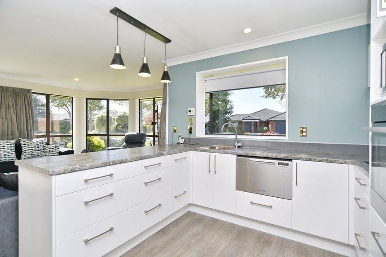 Photo of property in 17 Mounter Avenue, Northwood, Christchurch, 8051