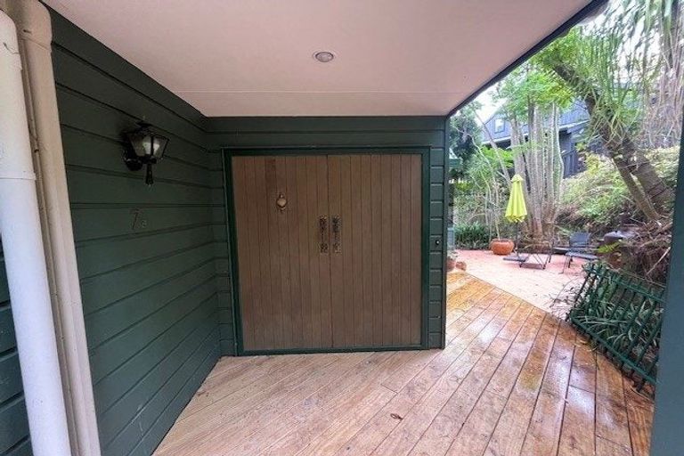 Photo of property in 2/7 Bretton Lane, Howick, Auckland, 2014