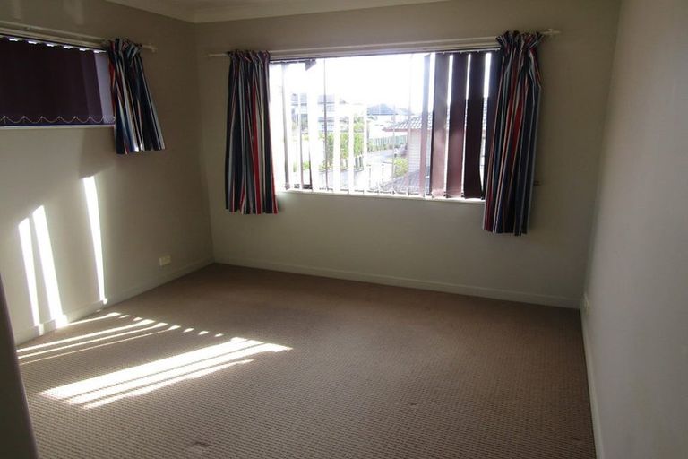 Photo of property in 9 Laurel Oak Drive, Schnapper Rock, Auckland, 0632