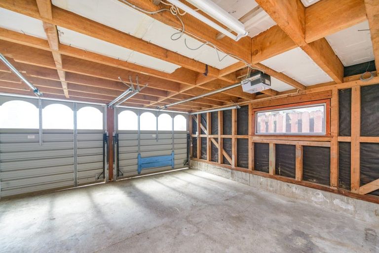 Photo of property in 42 Pitama Road, Awapuni, Palmerston North, 4412