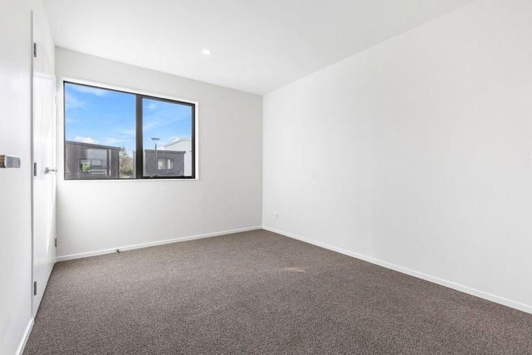 Photo of property in 73 Selo Street, Glen Eden, Auckland, 0602