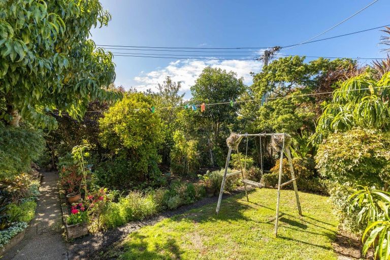 Photo of property in 31 Wrantage Street, Westown, New Plymouth, 4310