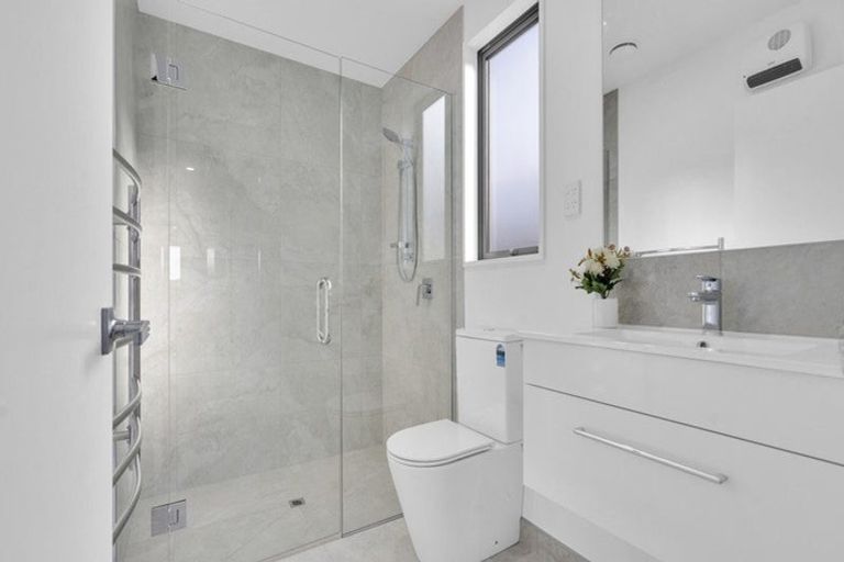 Photo of property in 206a Racecourse Road, Sockburn, Christchurch, 8042