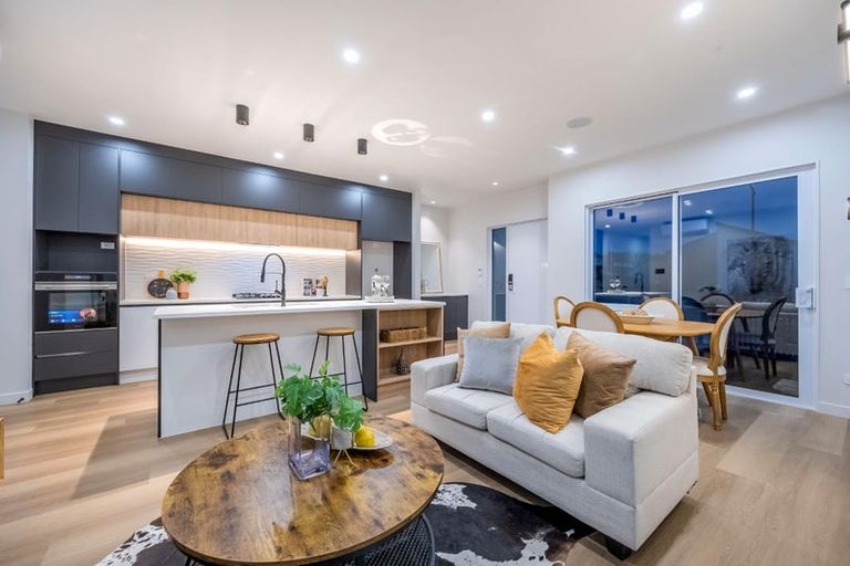 Photo of property in 36 Horokaka Street, Massey, Auckland, 0614