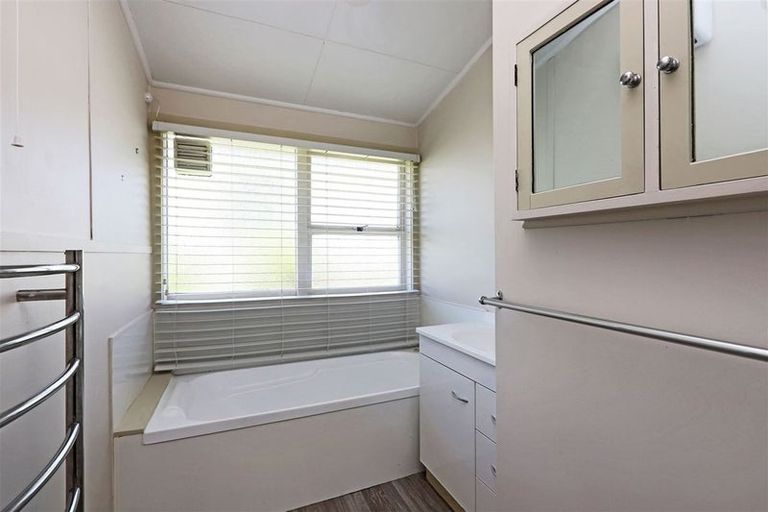 Photo of property in 405a Burnett Street, Mahora, Hastings, 4120