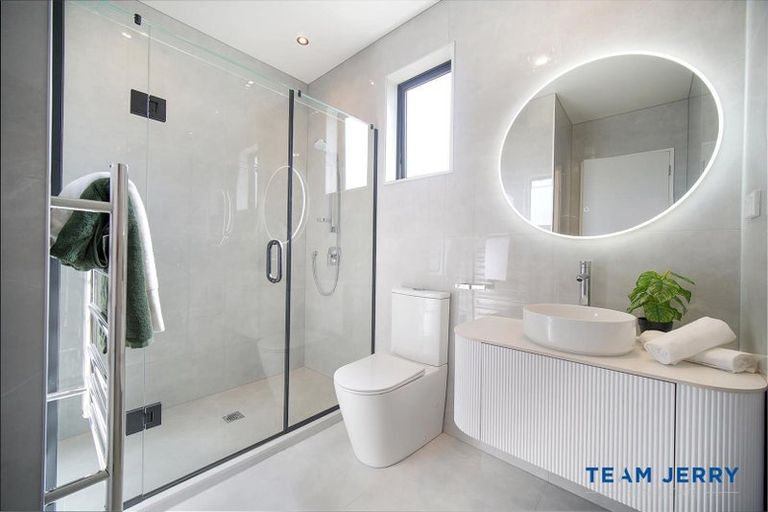 Photo of property in 1 Heketara Way, Massey, 0614