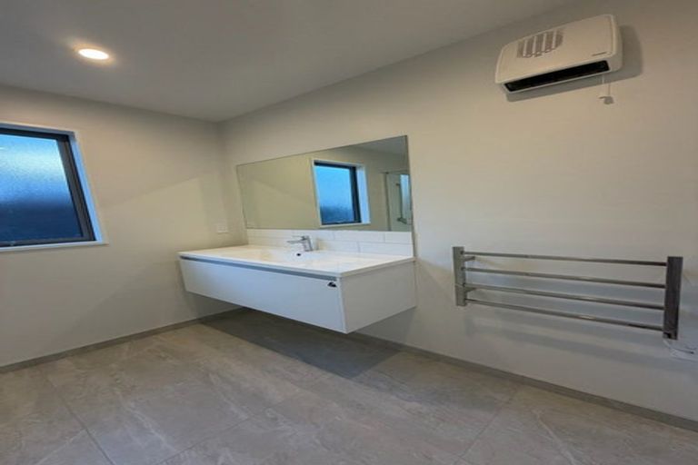 Photo of property in 11 Benrogan Drive, Halswell, Christchurch, 8025